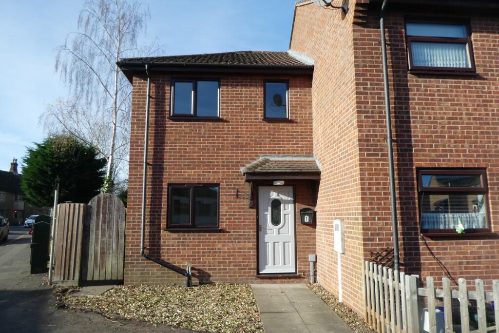 Main image of property: Wendover Mews, Bourne, Lincolnshire, PE10
