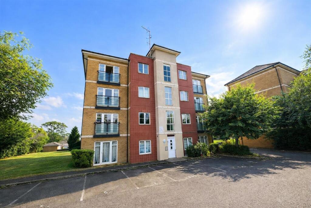 Main image of property: The Parklands, Dunstable, Bedfordshire