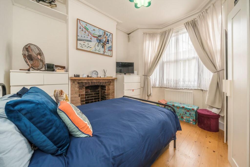 Apartment in London, Hanwell - View 4