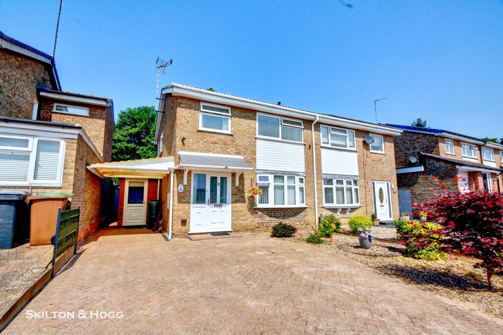 Main image of property: Thirlmere Close, Daventry, NN11 9EG