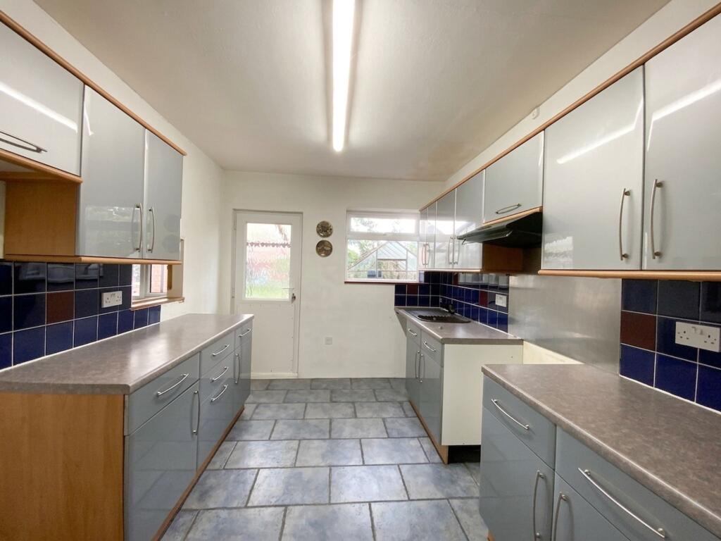 House in Houghton Conquest, Central Bedfordshire - View 3