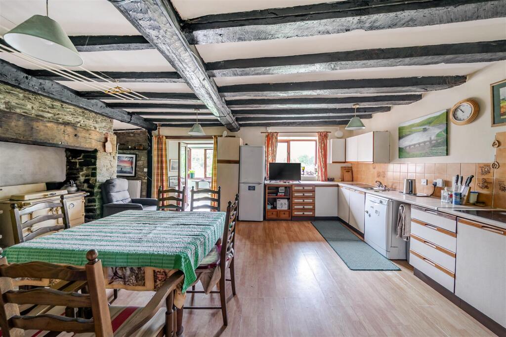 House in Llandrindod Wells - View 3