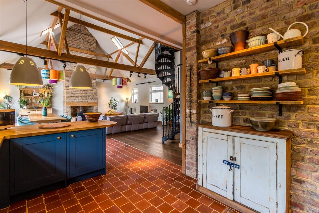 4-bed other on Steep Road, Crowborough, East Sussex, £1,195,000
