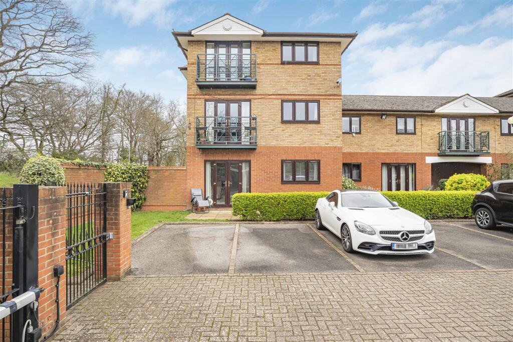 Main image of property: Shaftesbury Court, Ludlow Road, Maidenhead, SL6