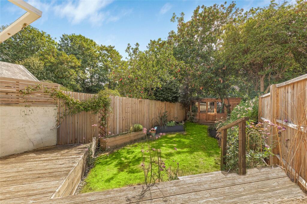 House in London - View 3