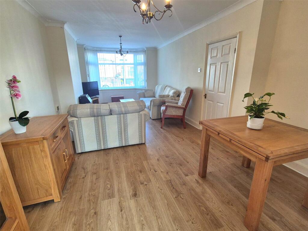 Lavender Avenue, COUNDON, Coventry, CV6 photo 4