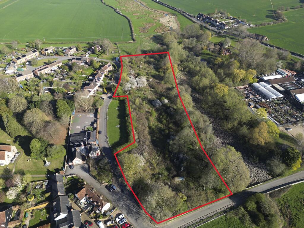 Main image of property: Land on the North side of Pipers Hill, Great Gaddesden, Hertfordshire, HP1 3BY