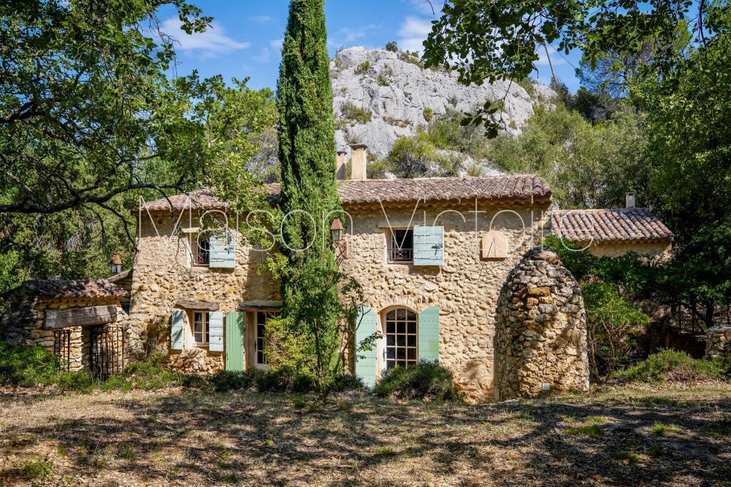 Main image of property: Provence-Alps-Cote d`Azur, Vaucluse, Bonnieux