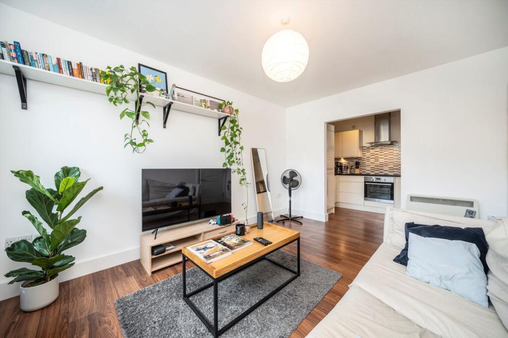 Apartment in London, Hackney - More