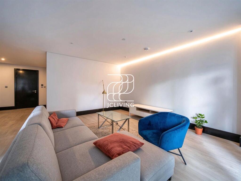 Main image of property: 8 BUCKLE STREET