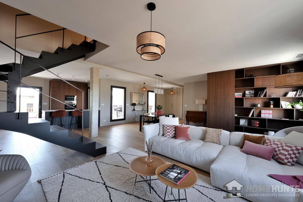 Main image of property: Languedoc-Roussillon, Gard, Nîmes