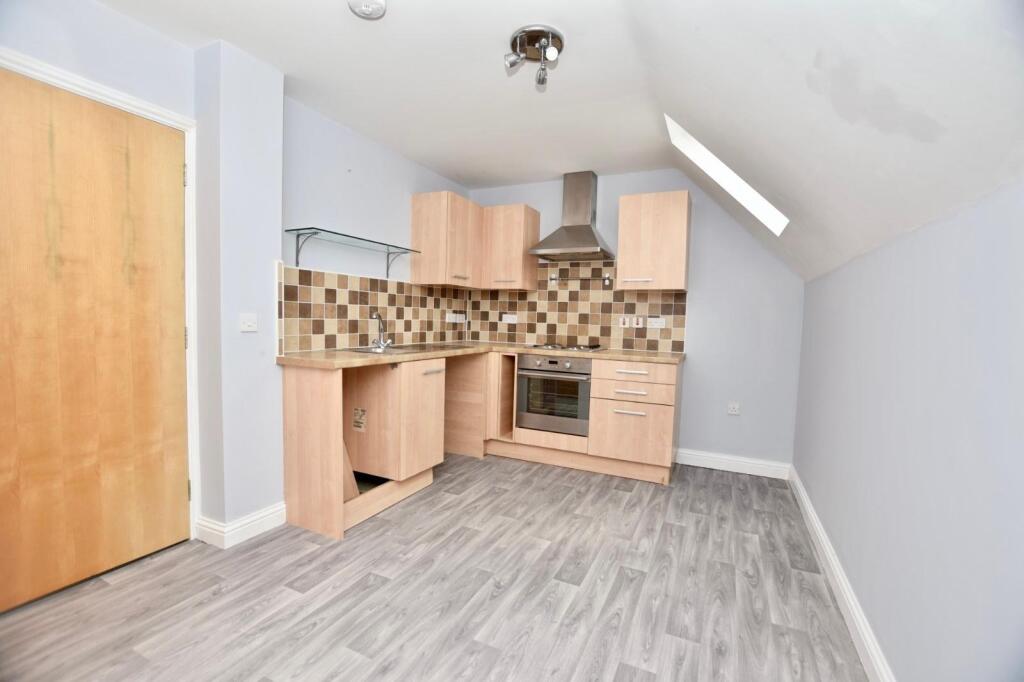 Monarch Way, Leighton Buzzard, LU7 1FW photo 2