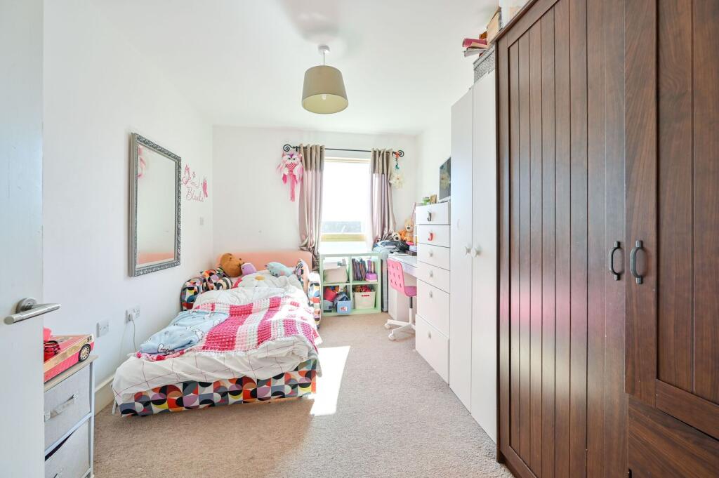 Apartment in London - More