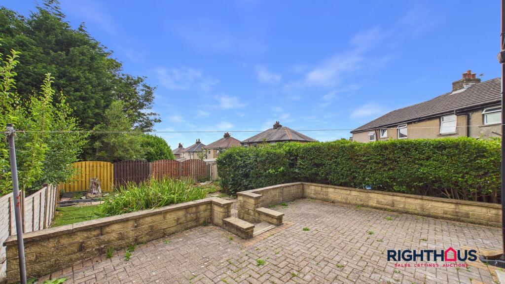 House in Bradford, West Yorkshire - View 5
