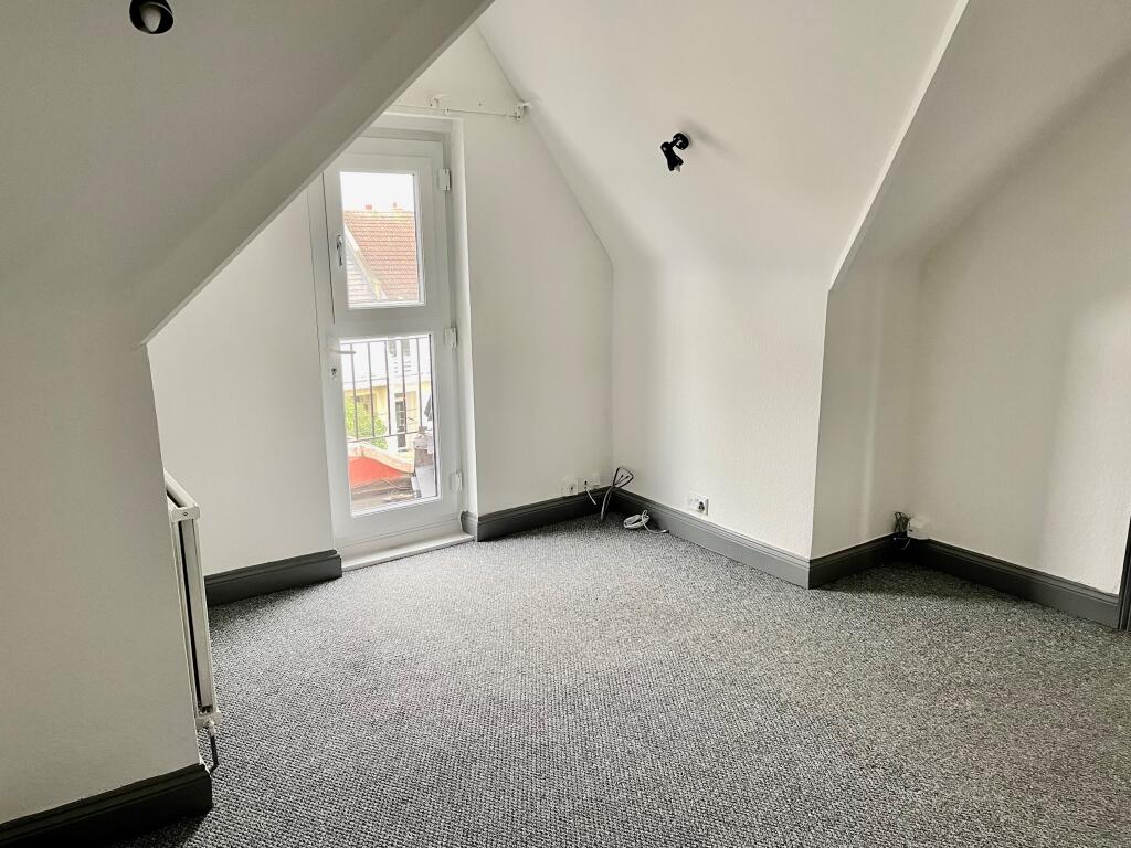 Main image of property: Cobham Road, Westcliff-on-sea, Southend-on-sea