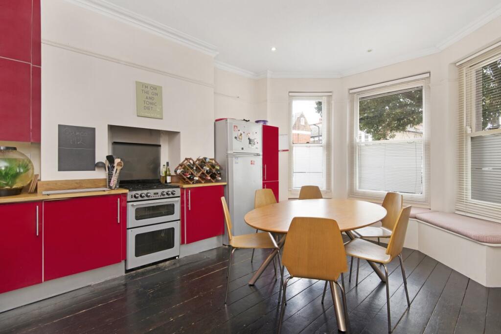 Main image of property: Deauville Mansions, Clapham Common