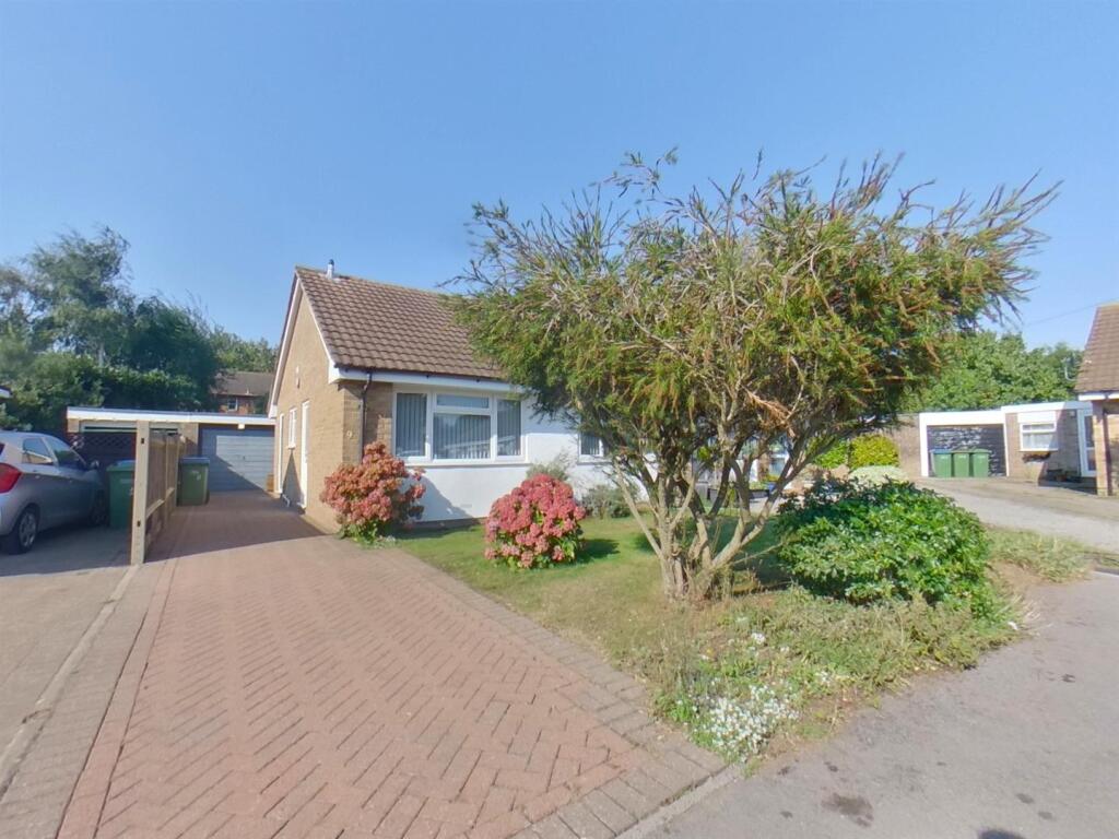 Main image of property: Spenser Close, Warsash, Southampton