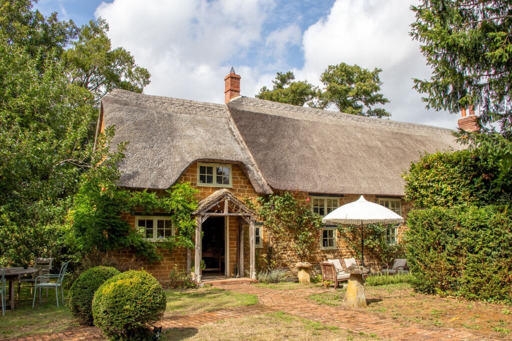 House in Cherwell, Adderbury - View 2