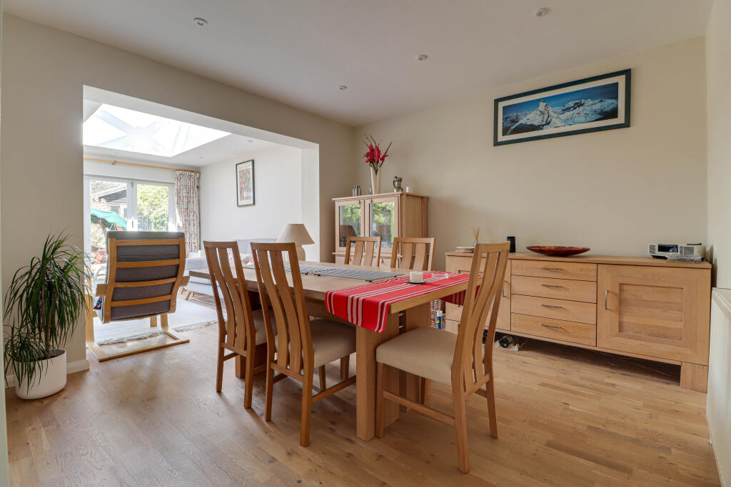 House in Harpenden, Wood End - View 4