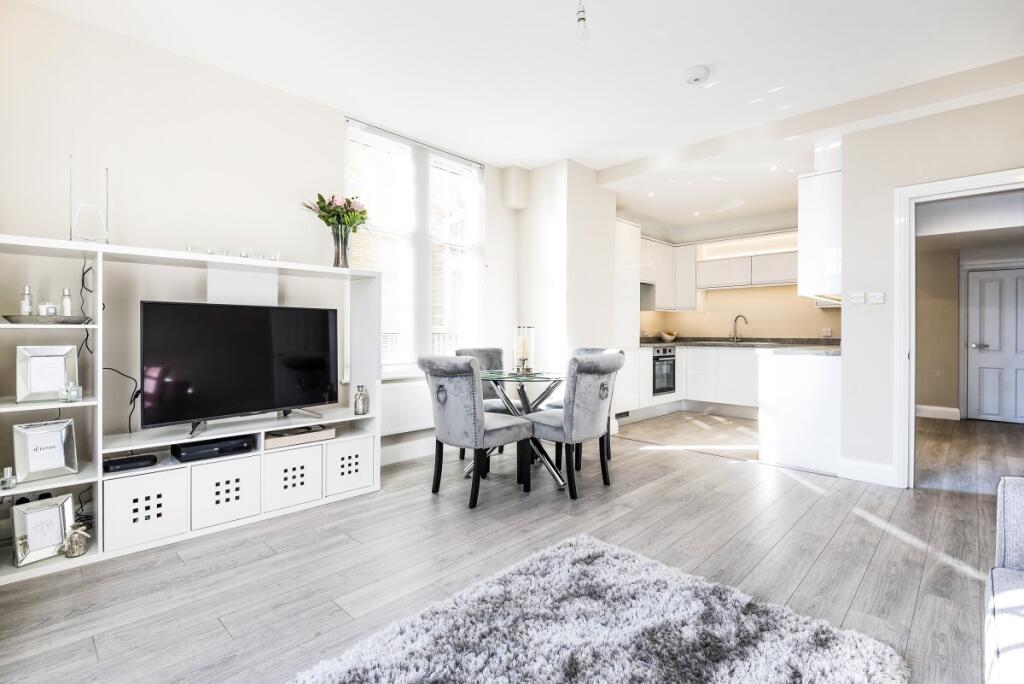 Apartment in London - View 3