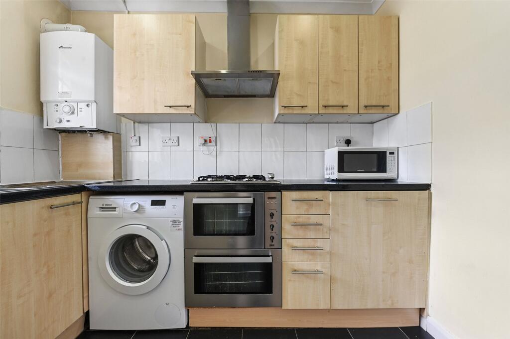 Apartment in London - View 3