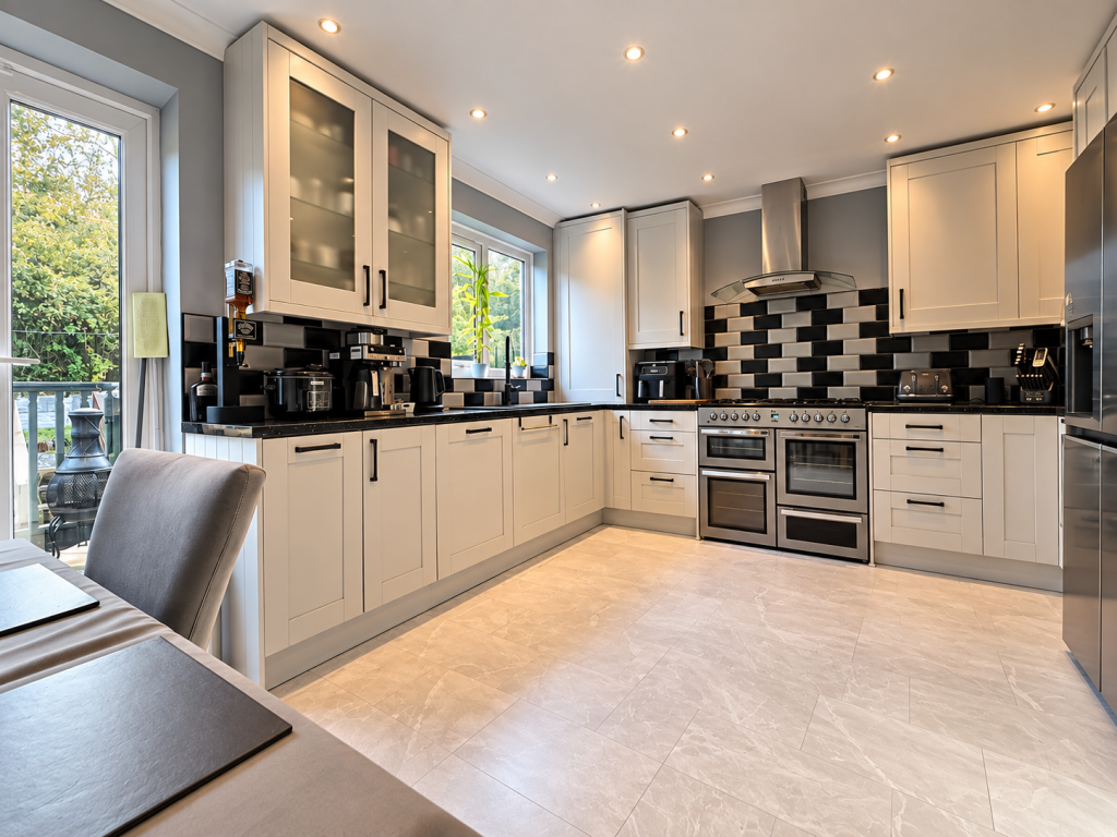 House in Huddersfield - View 5