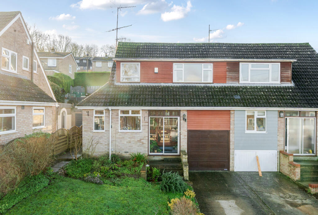 3-bed semi-detached on Arundel Drive, Rodborough, Stroud, Gloucestershire, GL5, £375,000