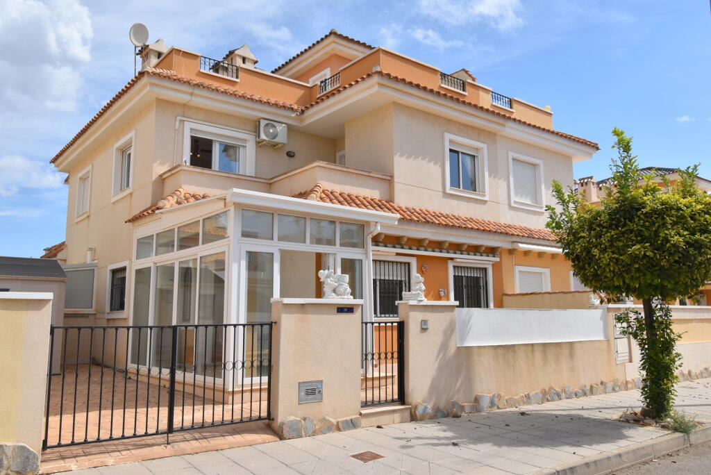Main image of property: Valencia, Alicante, Torre de la Horadada