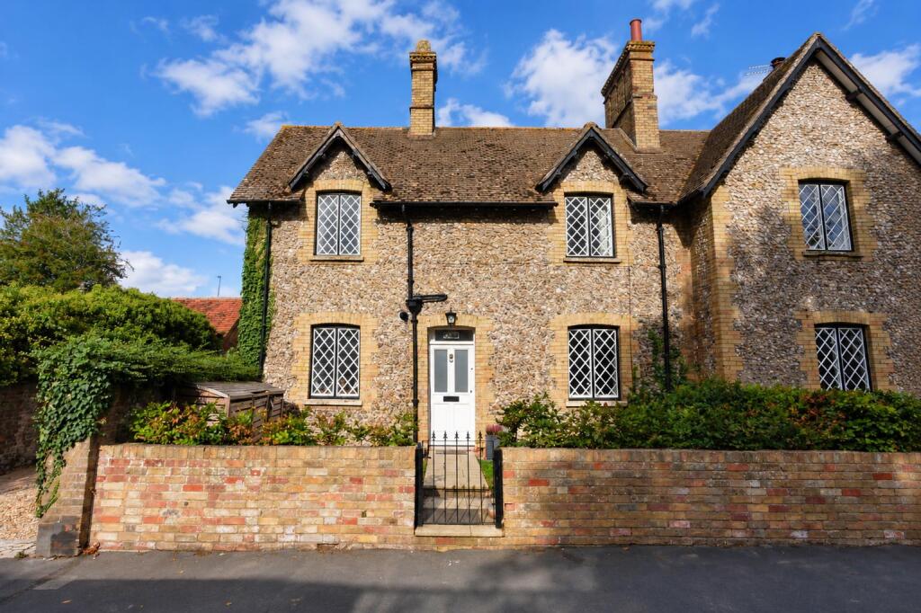 Main image of property: Hill Road, Watlington