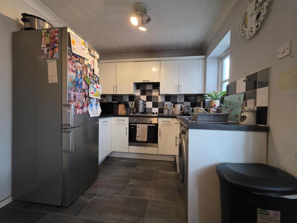 Cleveland Place, Northampton - View 4