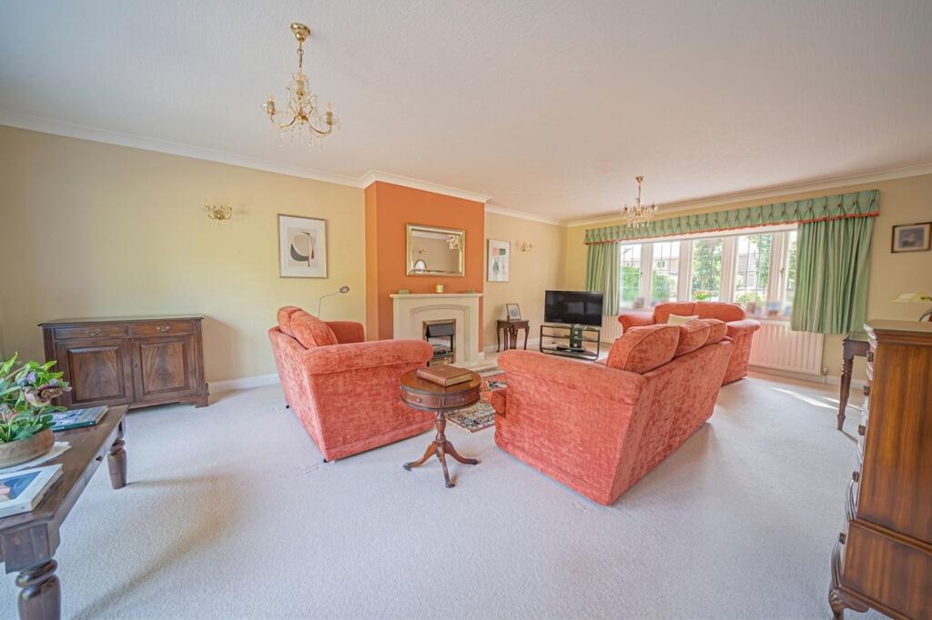 Jacobean Lane, Knowle, B93 photo 5