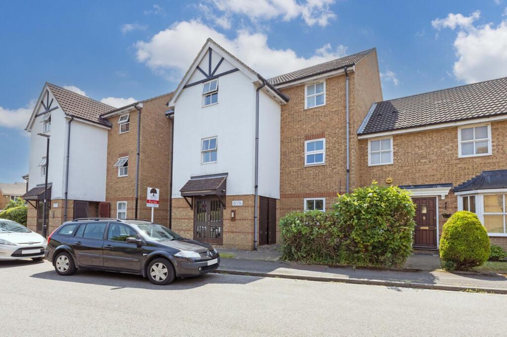 Main image of property: Maplin Park, Langley, SL3