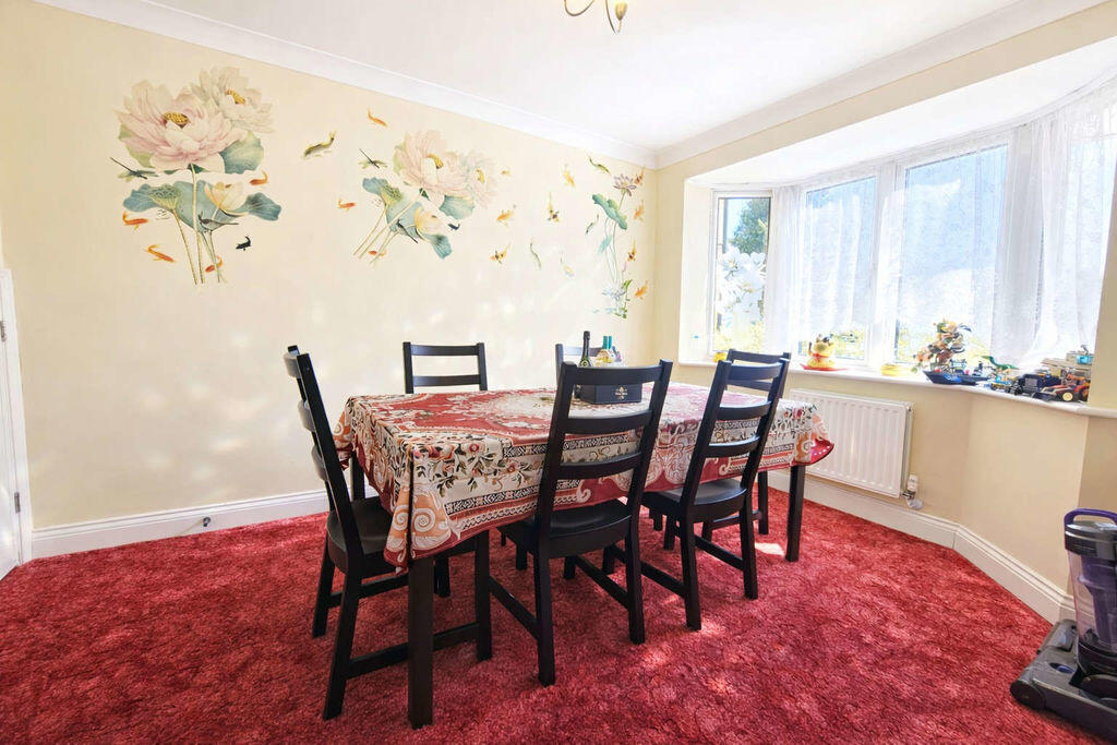 House in Gosport, Lee-on-the-Solent - View 3