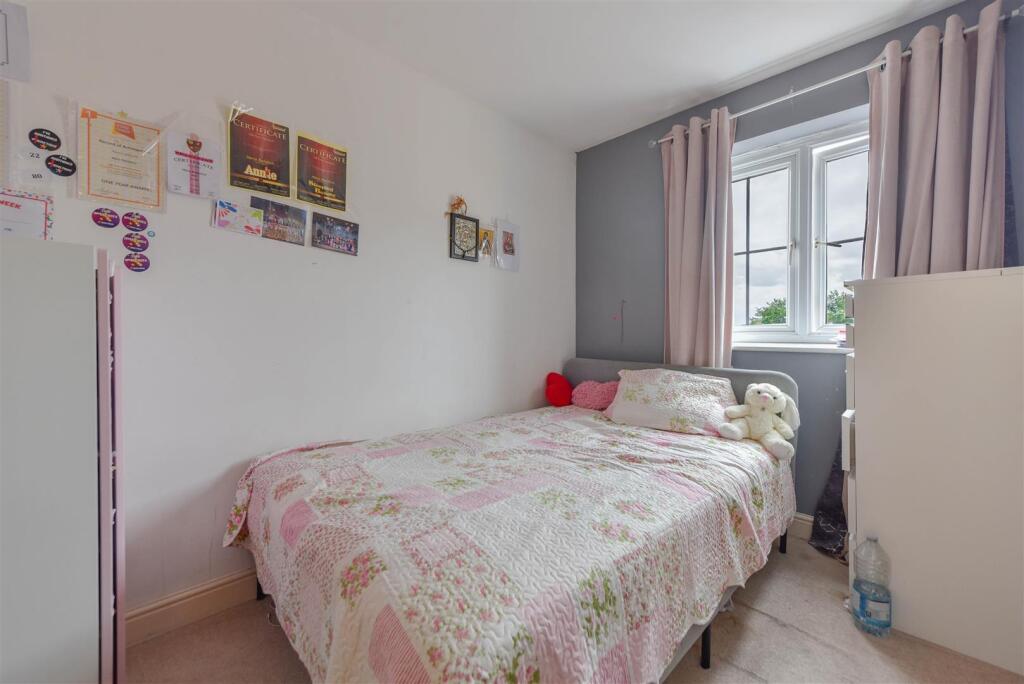 Apartment in Milton Keynes - More