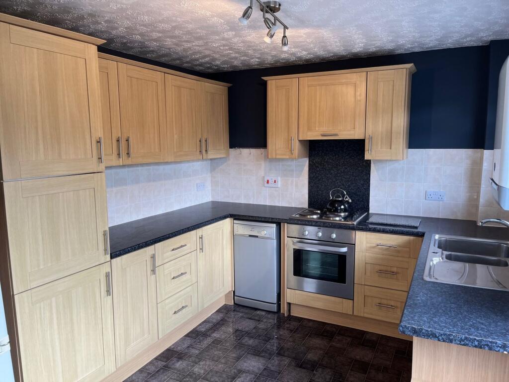 Ferry Lane, Cavendish Park, IP11 photo 5