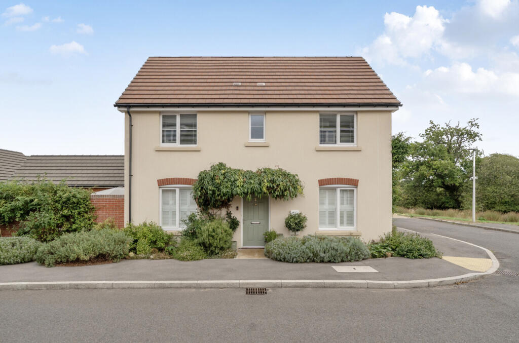 Main image of property: Hayes Drive, Three Mile Cross, Reading