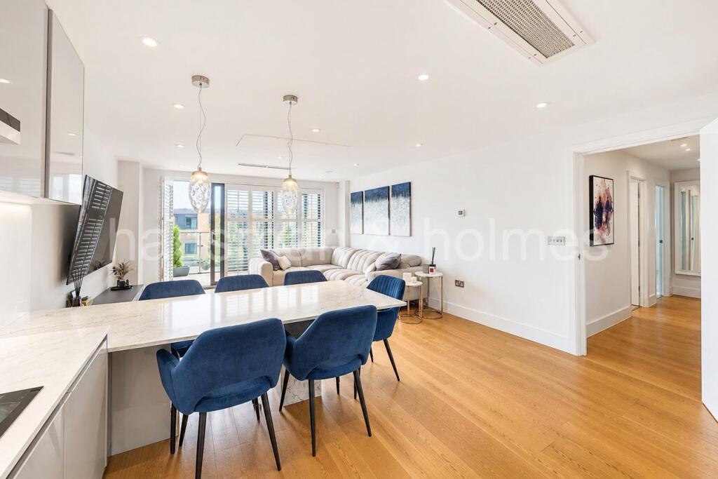 Apartment in London - View 5