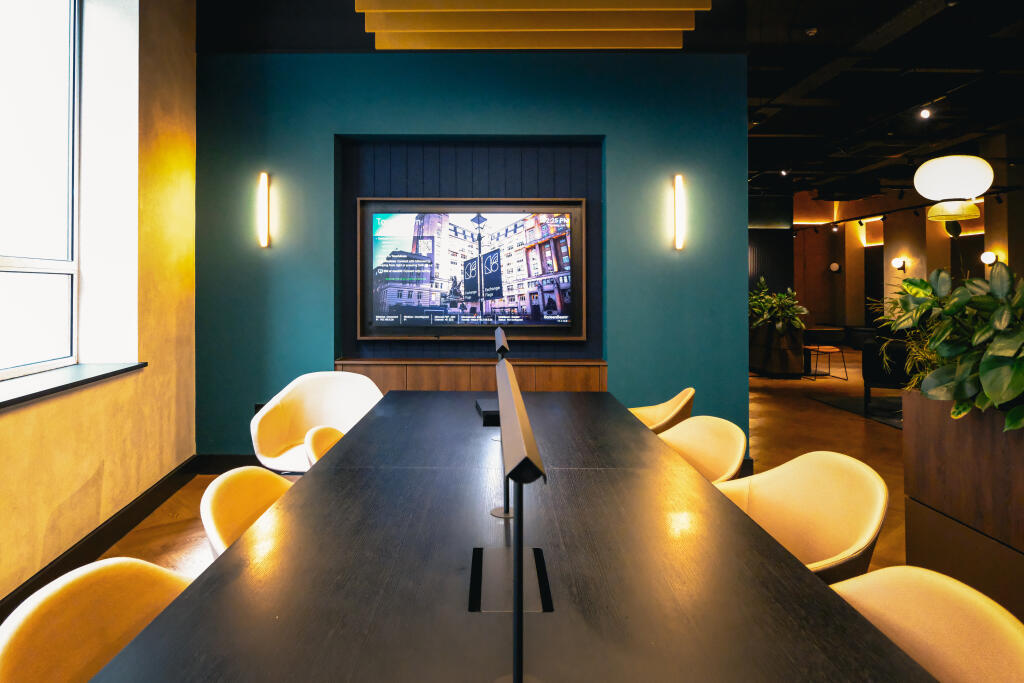 Communal Meeting Room