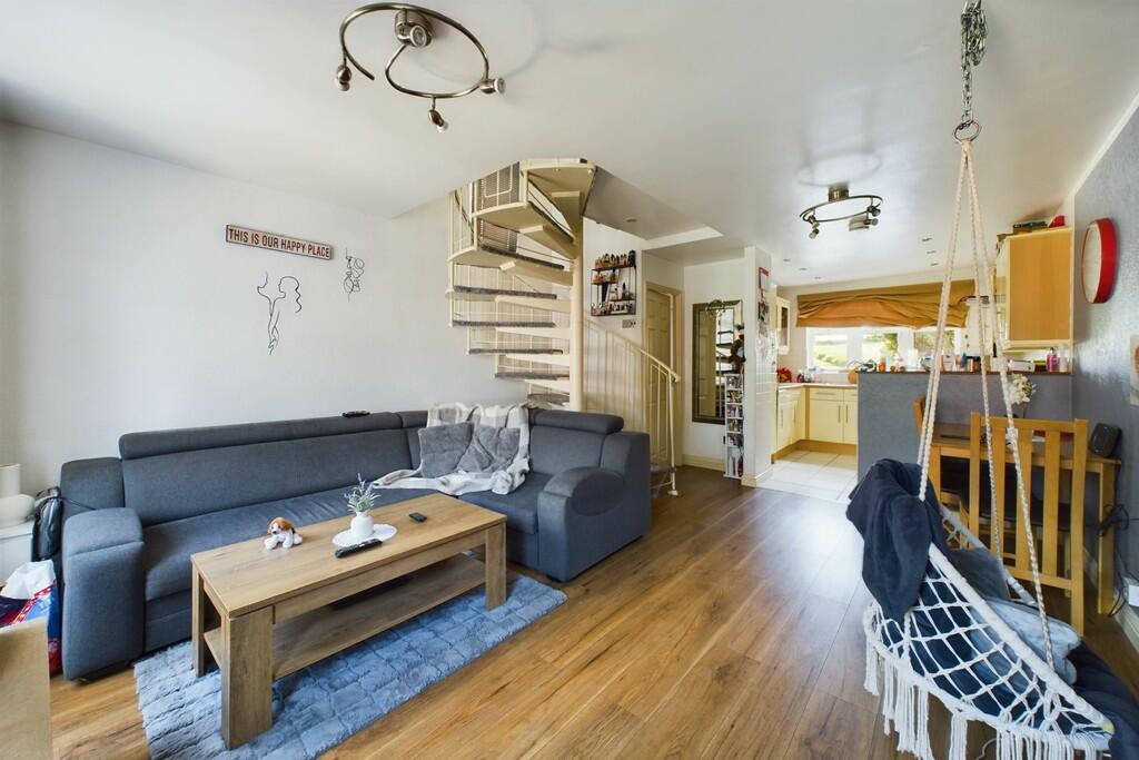 Meynell Close, Burton-on-Trent photo 4