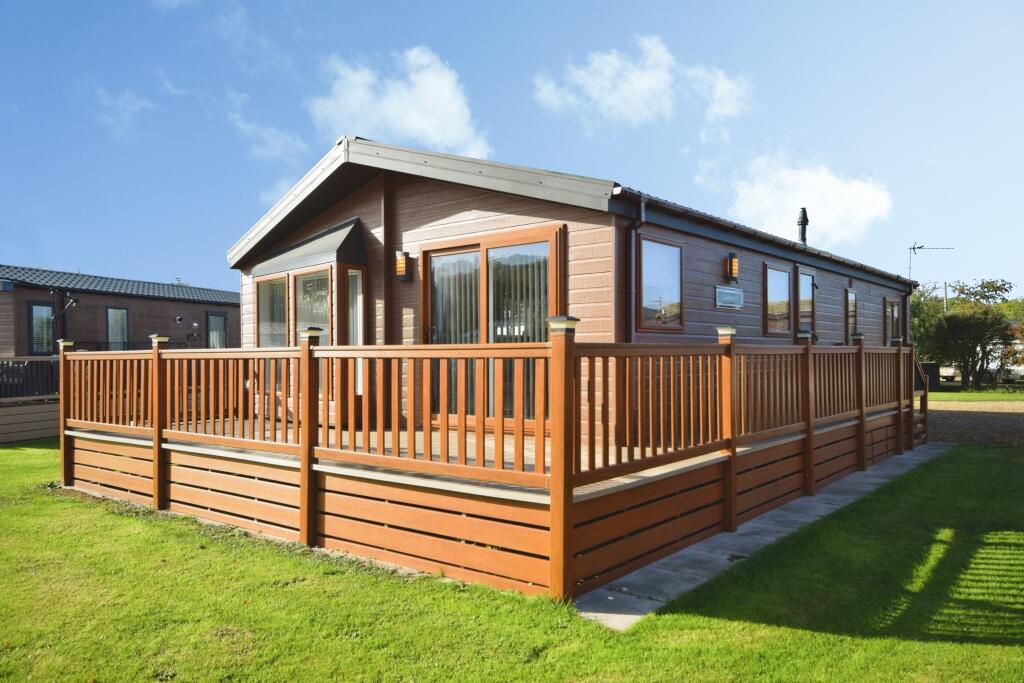 2-bed caravan on Kelsey Wood Country Park Great Steeping, Monksthorpe, PE23, £80,000