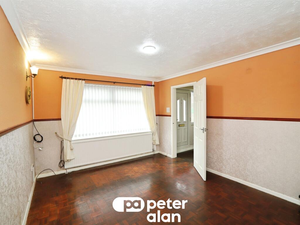 House in Cardiff, Gelligaer - View 5