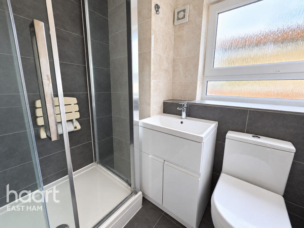 Apartment in London, Glyndon, Shooters Hill - View 5