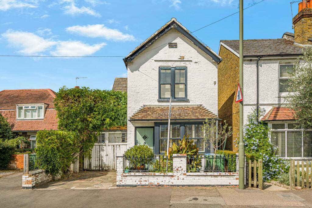 Main image of property: Hurst Road, West Molesey, KT8
