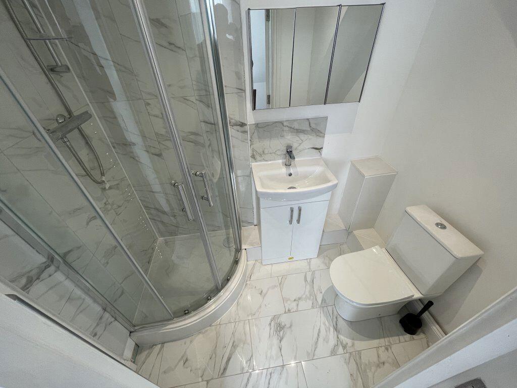 Apartment in Peterborough, West Town - View 4