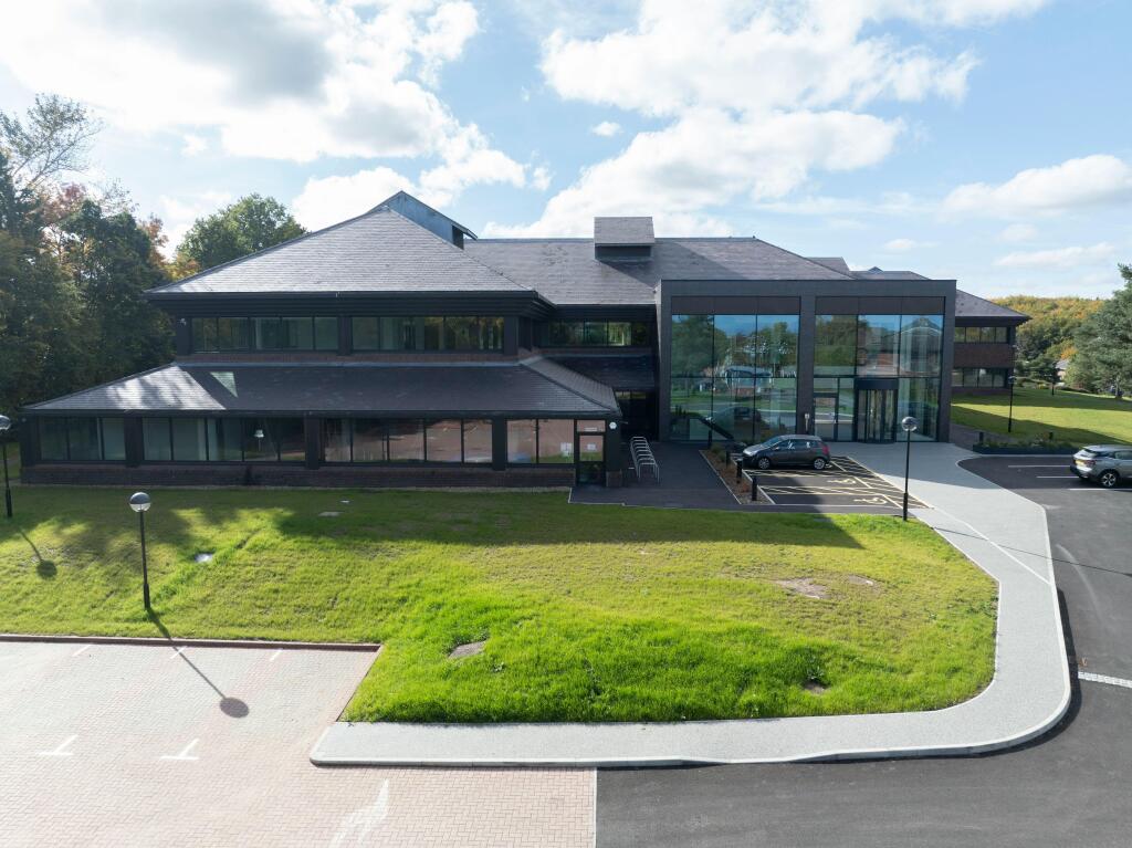 20241019_PriestleyBuilding_Drone_Exterior_010_1.jpg