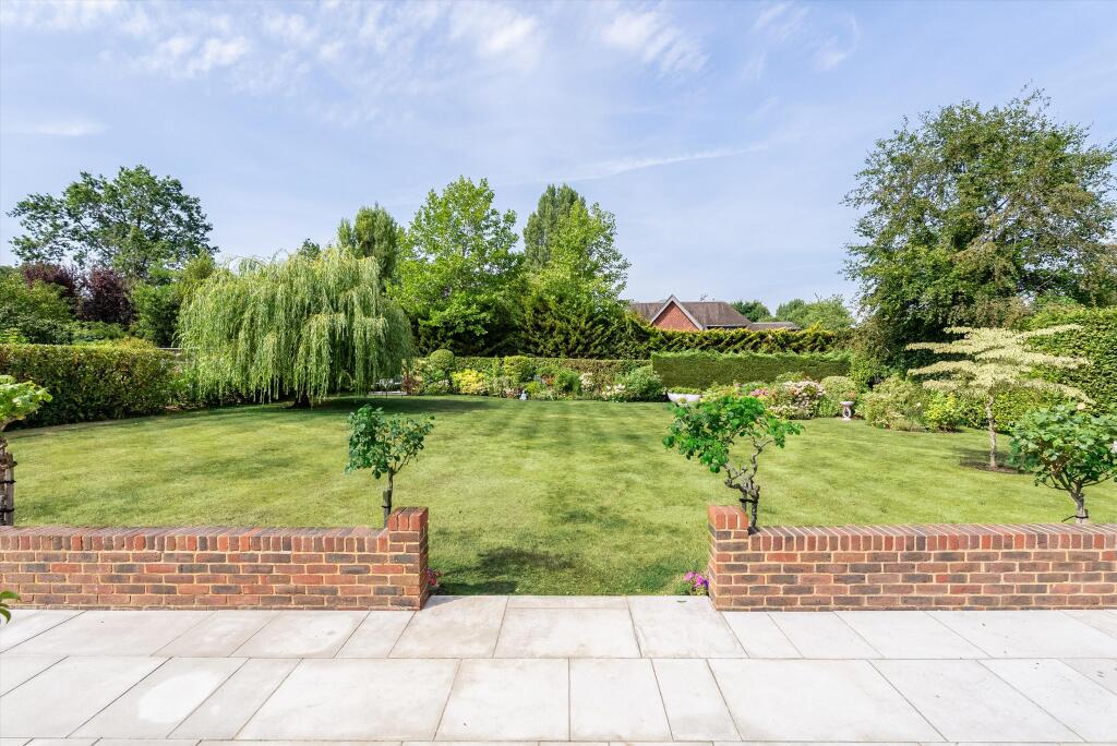 House in Kingston upon Thames - View 2