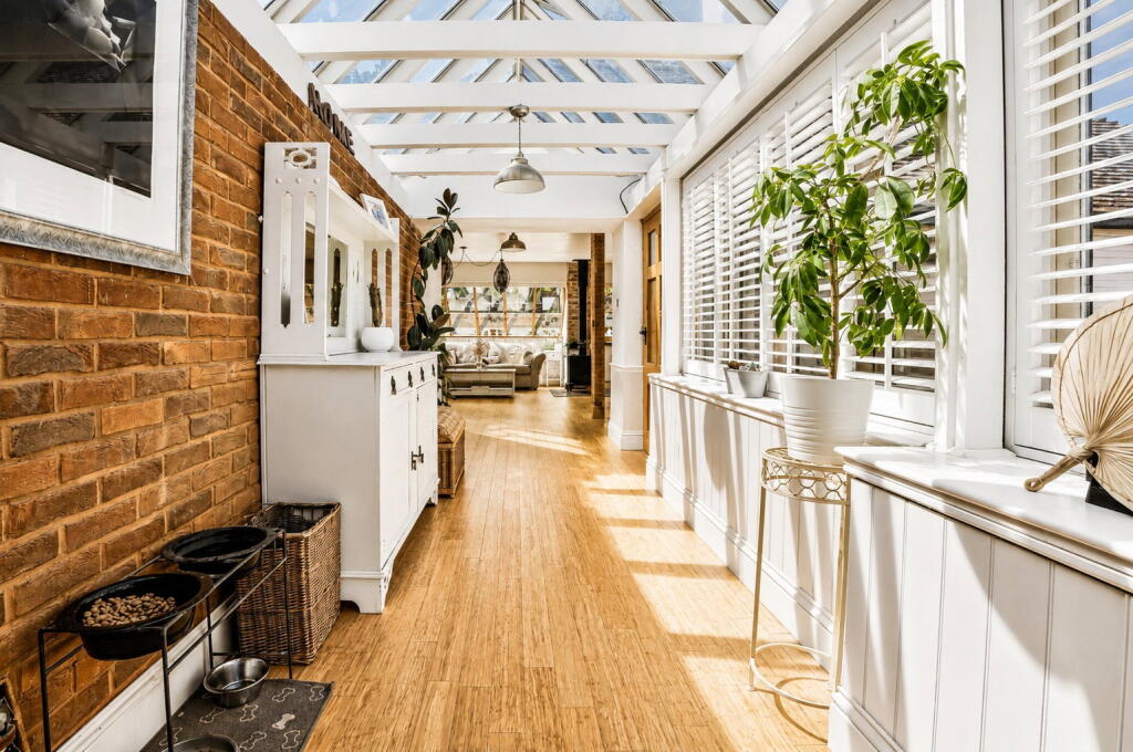 House in Swindon, West Lavington - View 4