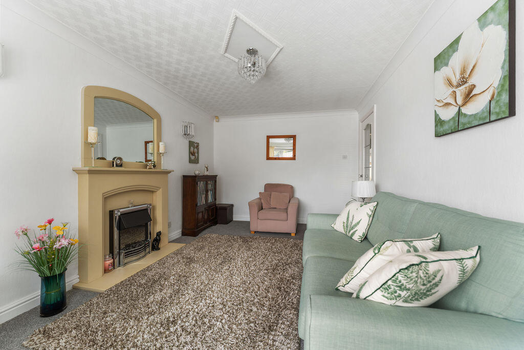 Barnet Drive, New Waltham photo 4