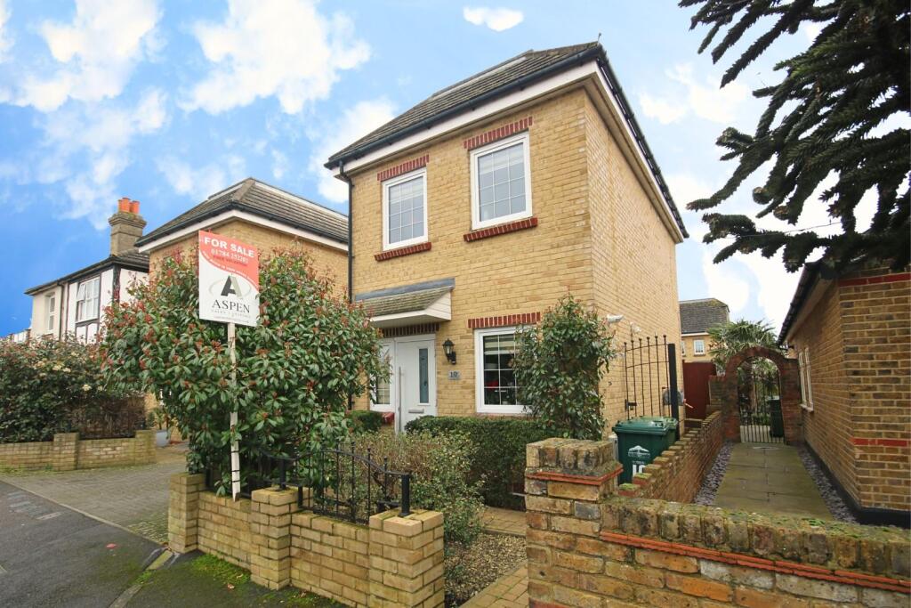Main image of property: Cambridge Road, Ashford