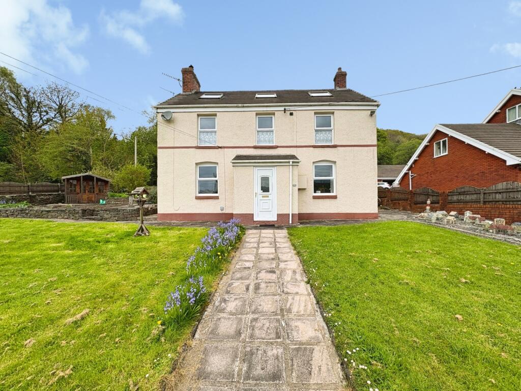 5-bed detached on Ynysmeudwy Road, Pontardawe, Swansea, Neath Port Talbot, SA8, £379,000